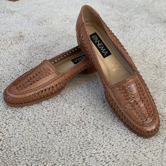 EUC Ipanema Orchid Woven Leather Loafers - Picture 1 of 9
